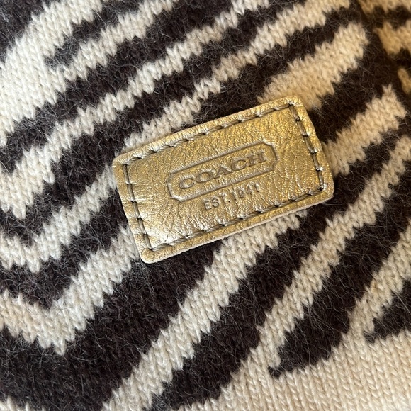 Vintage Coach scarf. Like new. Non smoker. Barely used. - Picture 2 of 4